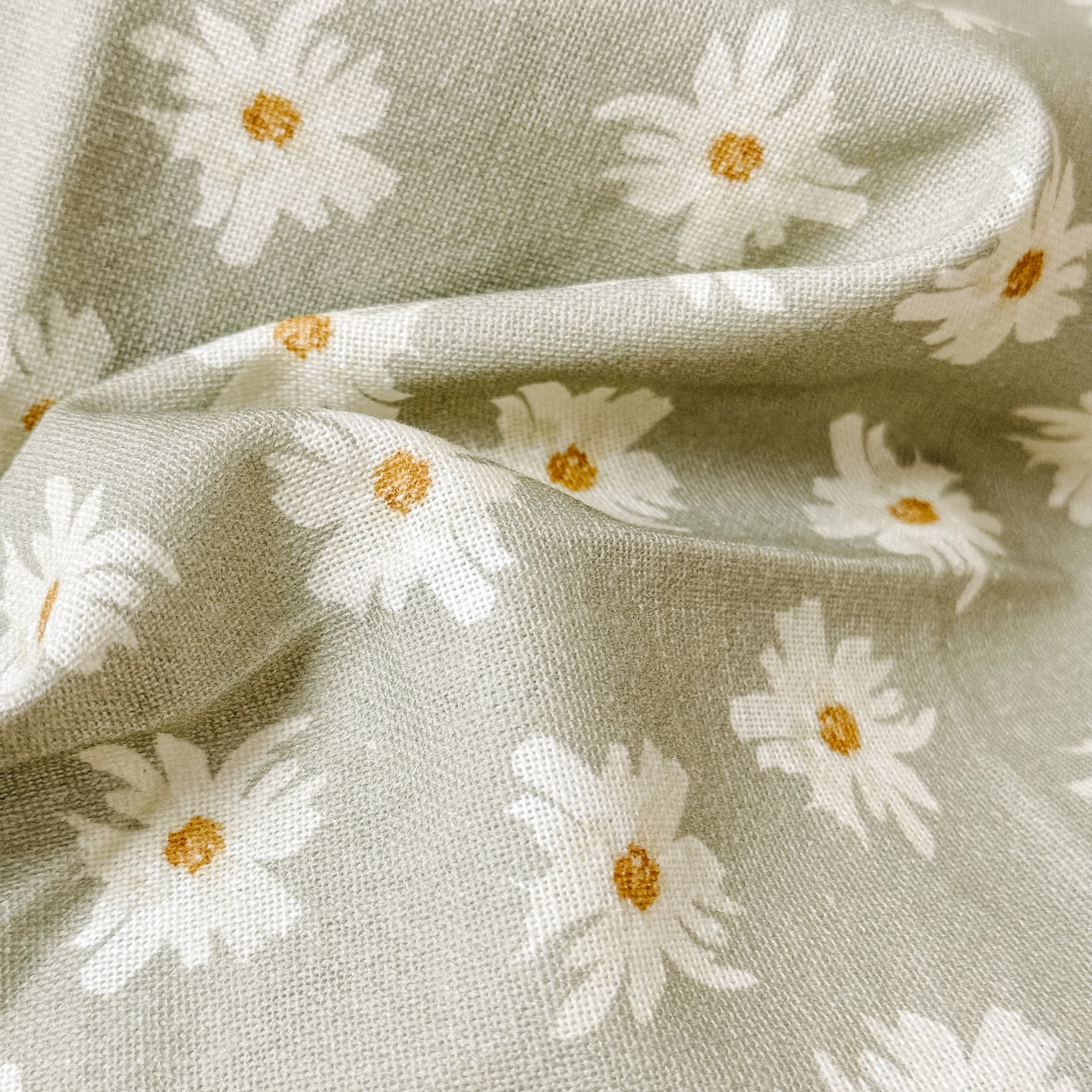 "Vintage Daisies" Tea Towel